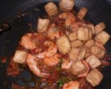 Foto langkah ke 1 dari resep Sambal Goreng Tahu Udang.