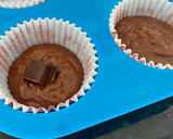 Foto del paso 4 de la receta: Magdalenas con chocolate derretido