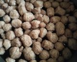A picture of step 1 of Soya chunks malai curry.