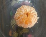A picture of step 1 of Orange refreshing juice.