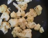 A picture of step 20 of Cauliflower thin crusted Pizza.