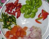 Foto langkah ke 1 dari resep Ayam Pete Bumbu Pedas Manis.