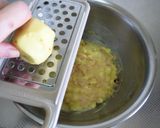 A picture of step 4 of Crispy-Fried Hanpen Fishcake with Cheese.