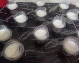 Foto langkah ke 4 dari resep Puding Susu Buah Naga.