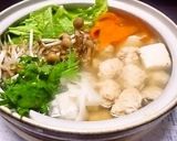 A picture of step 5 of Chankoya Restaurant's Salt-based Chanko Hot Pot.