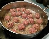 A picture of step 5 of Meatballs.