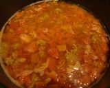 A picture of step 5 of Delicious Tomato Curry with Ground Meat and Beans.