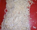 Foto langkah ke 4 dari resep Mie home made 2 bahan.