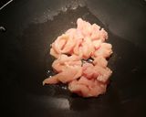 A picture of step 2 of Ramen vegetable stir fry.