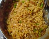 स्पाइसी मसाला मैगी (spicy masala maggi recipe in Hindi) रेसिपी चरण 3 फोटो