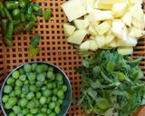 A picture of step 1 of Aloo Methi.