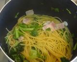 A picture of step 3 of Spring Cabbage Spaghetti Aglio, Olio e Peperoncine Made in a Pan.
