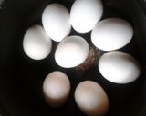 A picture of step 1 of Spicy boiled eggs.
