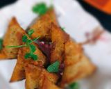 A picture of step 4 of Warqi samosa.