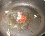 三色彩椒炒中卷的食譜步驟1照片