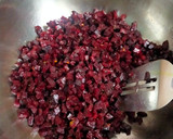 A picture of step 2 of Beetroot Upperi.