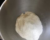 Une image de l'étape 1 de Pâte brisée au lait et alcool de poires.