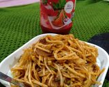 A picture of step 3 of Chinese style chowmein Noddles.