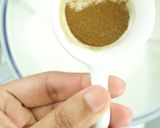 A picture of step 2 of Healthy dates shake.