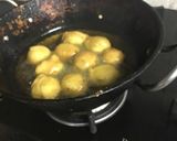 A picture of step 5 of Dahi Vada.