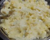 A picture of step 3 of Sabudana Vada.