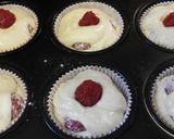 Φωτογραφία βήματος 6 της συνταγής Raspberry Muffins - Κεκάκια με Σμέουρα