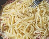 Une image de l'étape 3 de Gratin de pâtes façon carbonara.