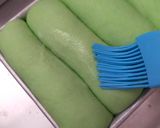 Foto langkah ke 6 dari resep Roti Pandan Empuk Tanpa Ulen Tanpa Telur.