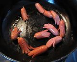A picture of step 6 of Laughing Sausage Aliens From Outer Space.