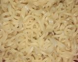 Foto langkah ke 1 dari resep Mie nyemek pedas manis.