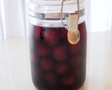 A picture of step 1 of Grape (Kyoho) Jelly & Mousse Dessert.