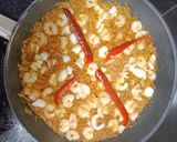 A picture of step 6 of Fideuá with Shrimp and Cuttlefish.