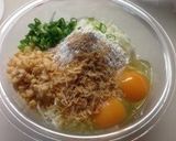 A picture of step 2 of My Original Pan-Fried Okonomiyaki.