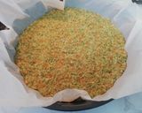Foto del paso 3 de la receta: Pizza de atún y verduras con base de brócoli y zanahoria