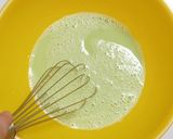 A picture of step 4 of Easy Matcha Pudding.