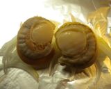 A picture of step 2 of Foil Cooked Scallops and Mushrooms.