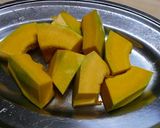 A picture of step 1 of [Farmhouse Recipe] Kabocha Mochi.