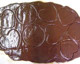 A picture of step 9 of Chocolate Decorations For Valentine's.