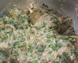 A picture of step 4 of Delicious Gyoza Dumplings in Soup.