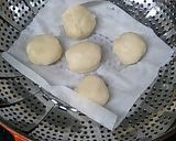 A picture of step 3 of Wagashi Shaped Like Shirotan the Seal.