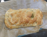 Foto del paso 2 de la receta: Hojaldre de pollo con pesto de pistachos