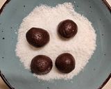 Kókuszgolyó (cukormentes, tejmentes) recept fázis 2 fotója