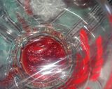 Foto langkah ke 3 dari resep Strawberry Tea.