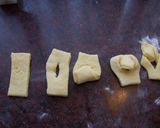 Foto del paso 4 de la receta: Cómo hacer Calzones rotos (torta frita de zapallo)