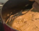 A picture of step 5 of Nawabi Badami Gosht (Mutton in the Cashews-Almonds Gravy).