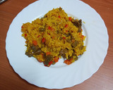 Foto del paso 4 de la receta: Arroz amarillo semicaldoso con carne y verdura