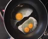 A picture of step 4 of Avocado on toast two ways!.