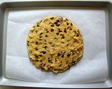 A picture of step 4 of American Chocolate Chip Cookie Cake.