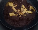 Foto langkah ke 3 dari resep Fudgy brownie no mixer takaran sendok.