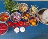 Foto langkah ke 1 dari resep Ayam woku.